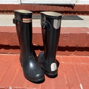 Hunter Black Unisex Classic Rain Boot size 2